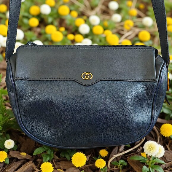 Vintage GUCCI Interlocking G Bag - Picture 1 of 12